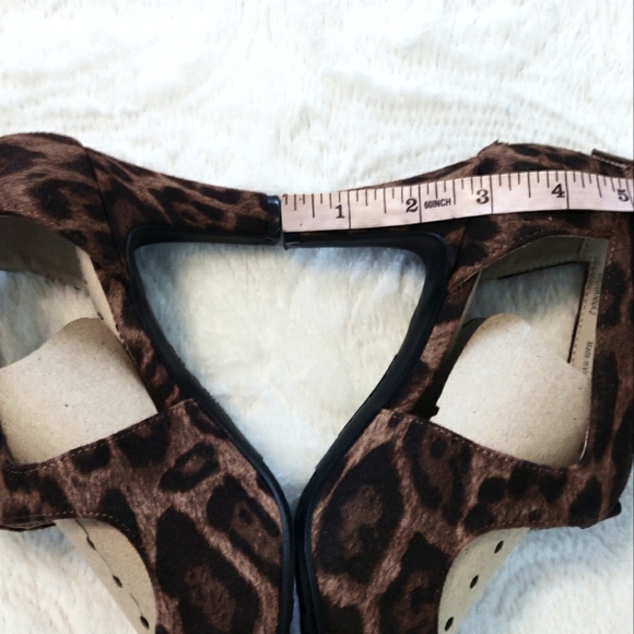 LifeStride leopard print heels. - Picture 11 of 11